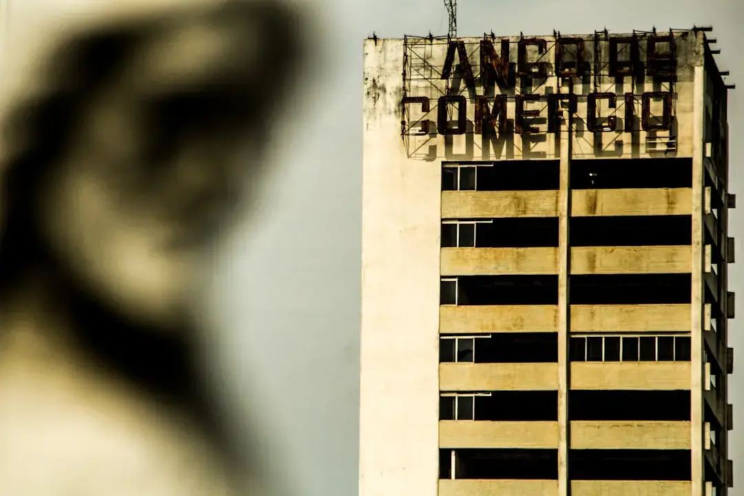 Competența în contencios administrativ: rolul entităților private și instituționale