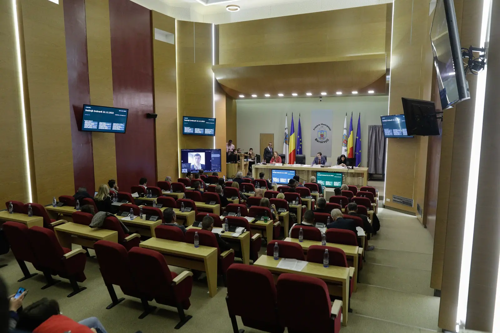 Consiliul General al Capitalei decide vineri suspendarea stimulentelor pentru persoanele cu handicap