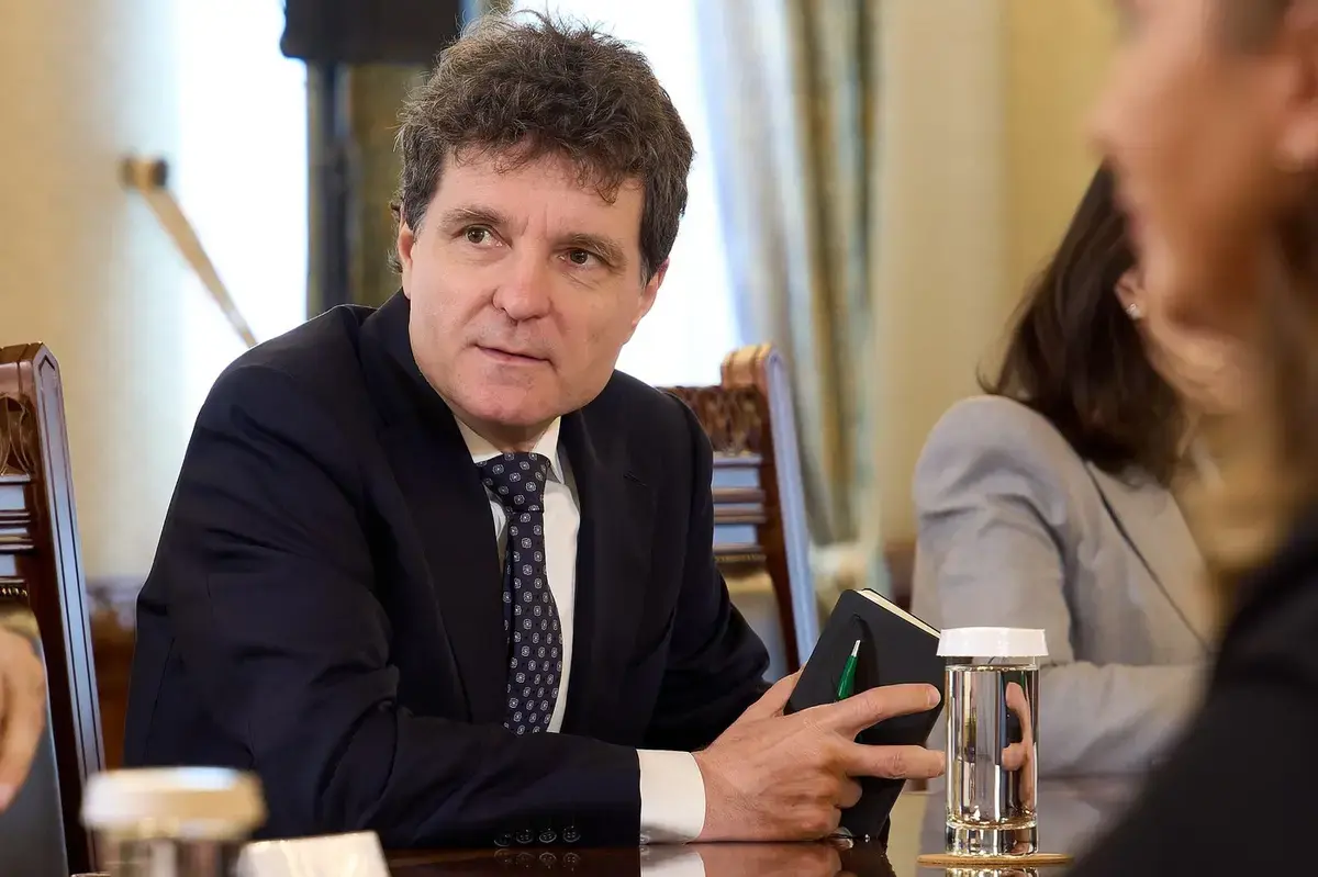 Nicușor Dan atacă la CCR legea ANI care-i poate afecta mandatul lui Dominic Fritz