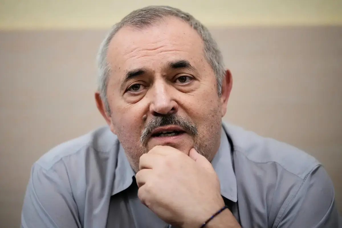 Opozantul lui Putin, Boris Nadejdin, se retrage din cursa electorală după o amendă pentru 'simboluri extremiste