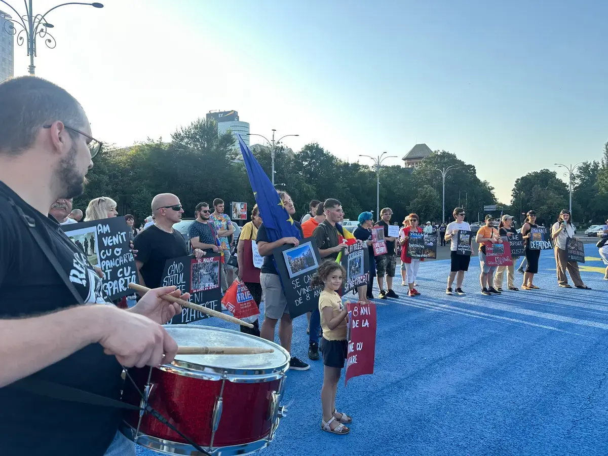 Opt ani de la 10 August: Proteste și indignare după achitarea șefilor Jandarmeriei