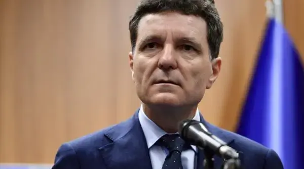 Președintele convoacă liderii partidelor pentru Legea Salarizării