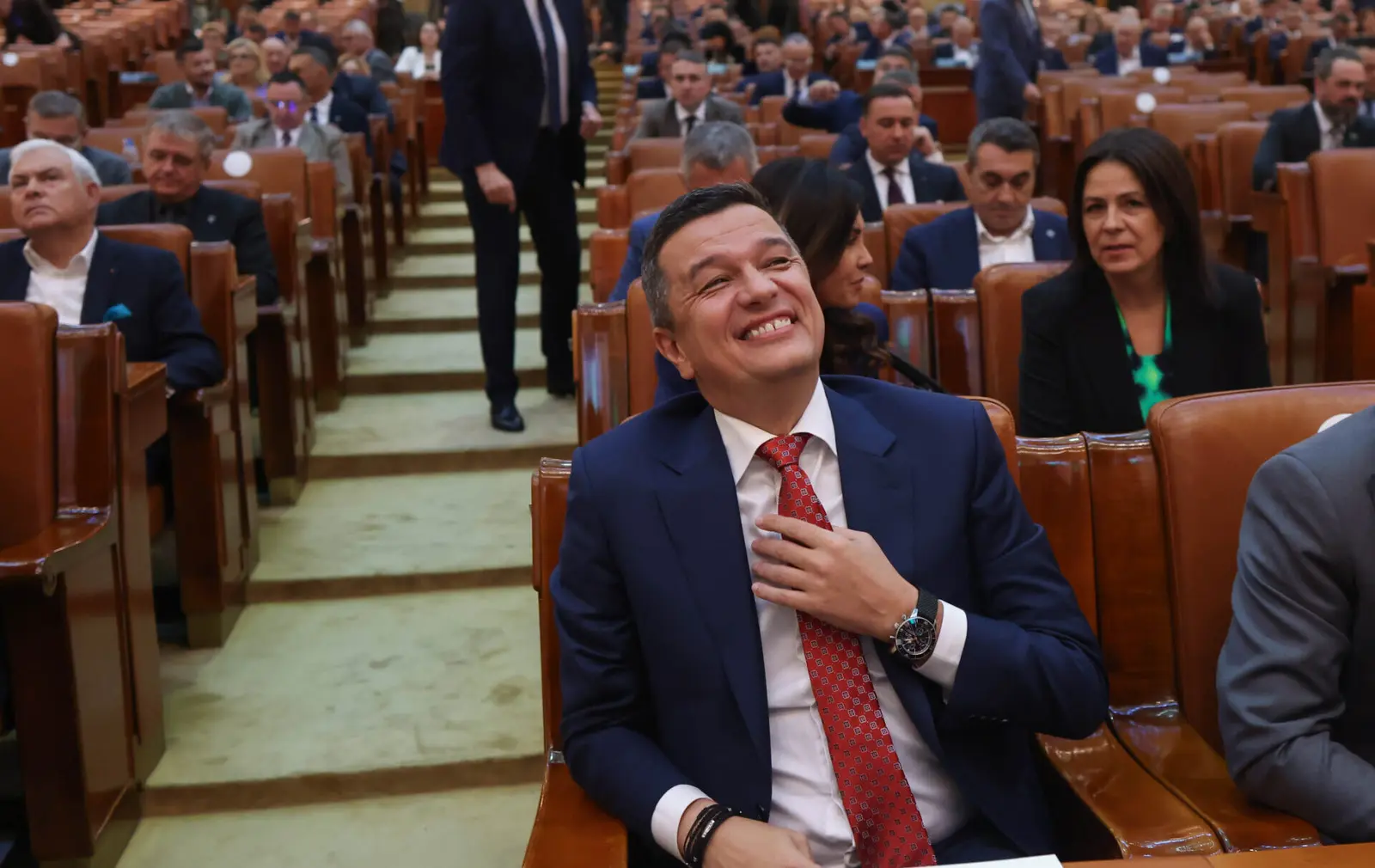 Bolojan despre Grindeanu: Un premier prea discret pentru România
