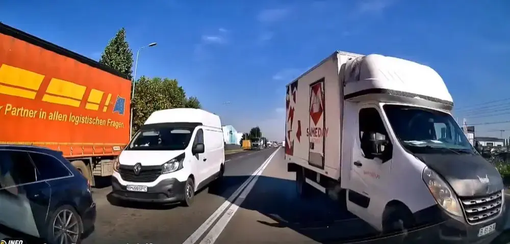 Dubă Sameday pe contrasens: accident evitat în ultima clipă