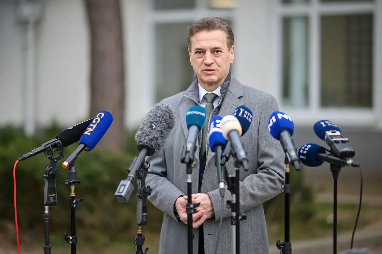 Fostul premier sloven reacționează în scandalul mitei din România