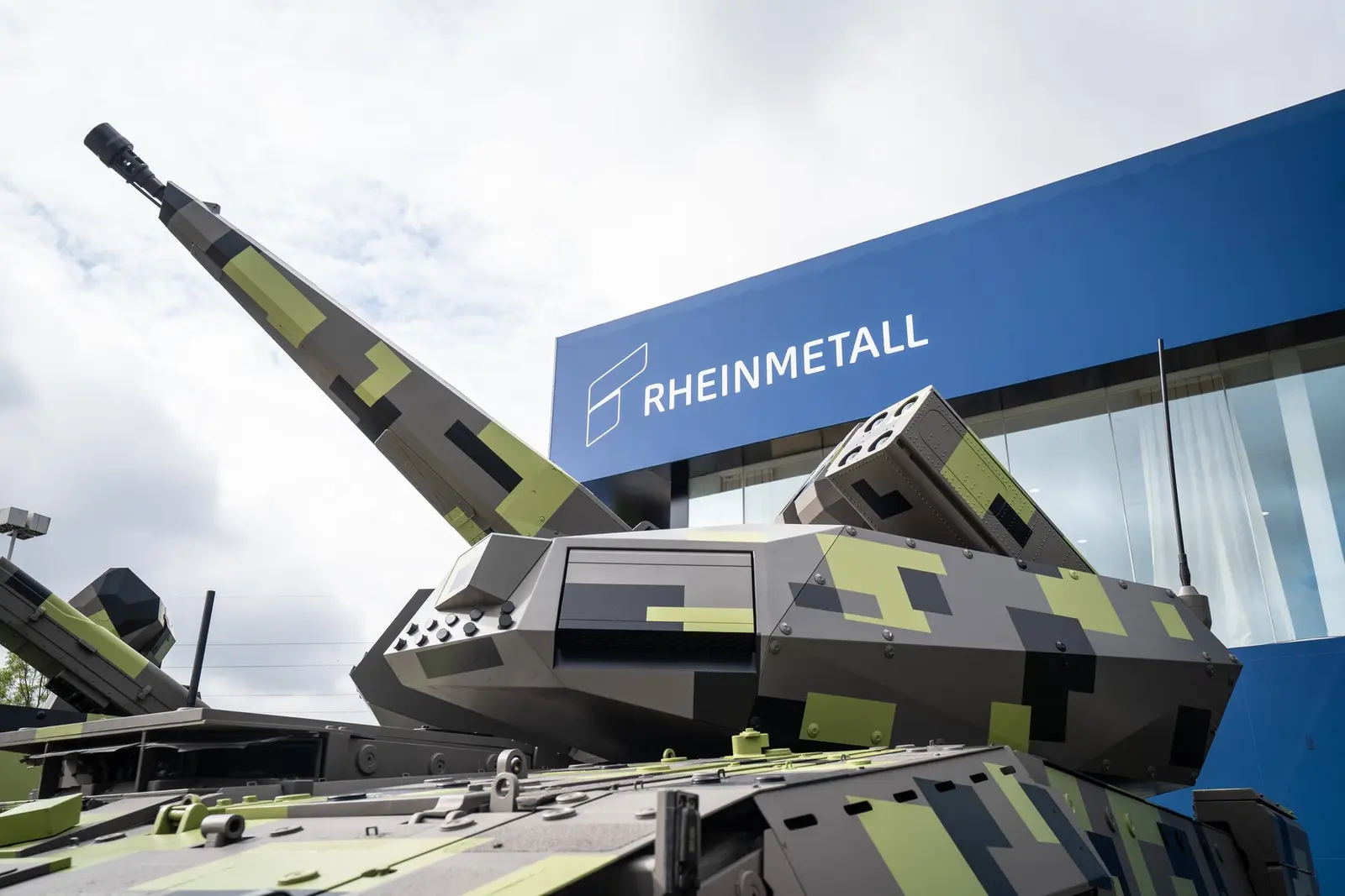 Nicușor Dan: Eșecul testelor antidronă Rheinmetall e o procedură normală