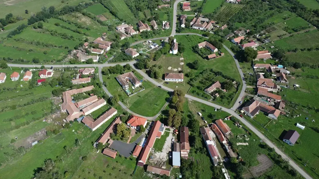 Planul de refugiu al lui Călin Georgescu: Detalii din culisele căutării unei vile în Toscana