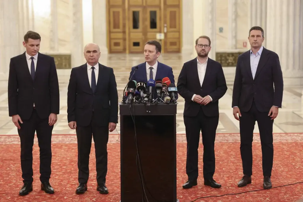 Siegfried Mureșan pregătește programul de guvernare, USR și UDMR vor discuta și cu PSD