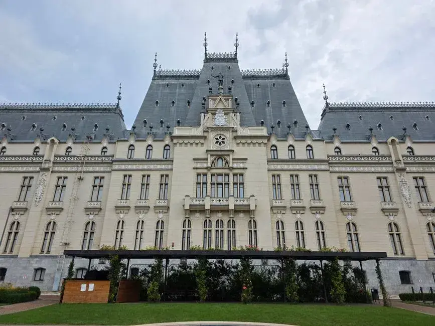 Consultul de la Cotroceni: Președintele prezintă viitorul guvern și candidații pentru premier