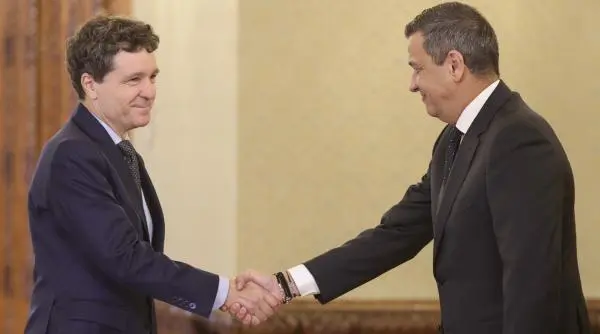 Culisele negocierilor: Cum l-a păcălit Nicușor Dan pe Sorin Grindeanu?