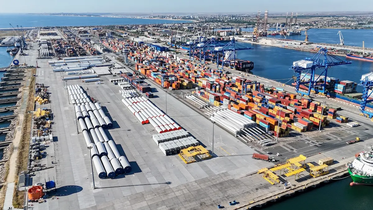 DP World investește 53,8 milioane de euro în electrificarea terminalului din Constanța