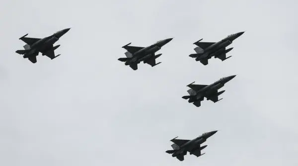 Avioane F-16 ridicate de urgență în Tulcea, mesaj RO-Alert trimis