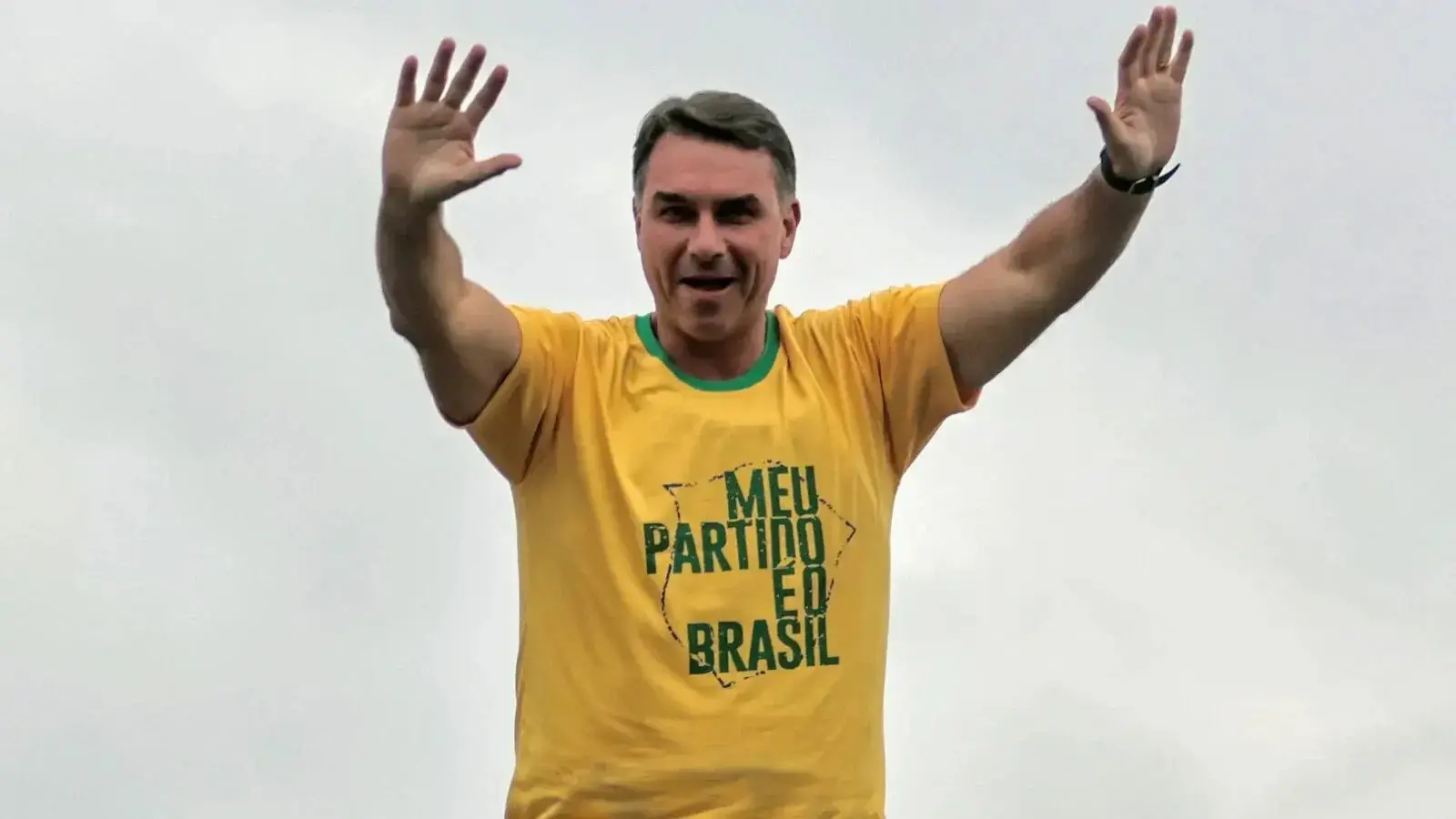 Flavio Bolsonaro în fața Lulei în primul tur al alegerilor braziliene