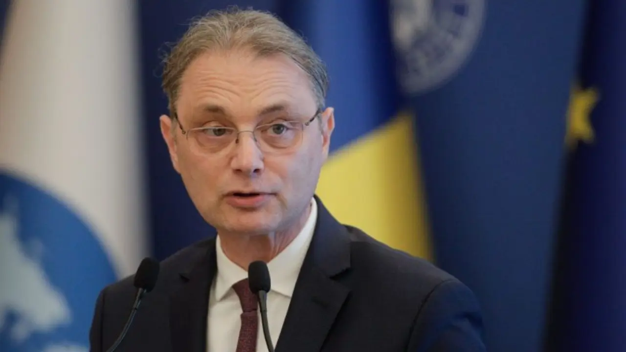 Guvernul Niculescu jură în fața președintelui Dan