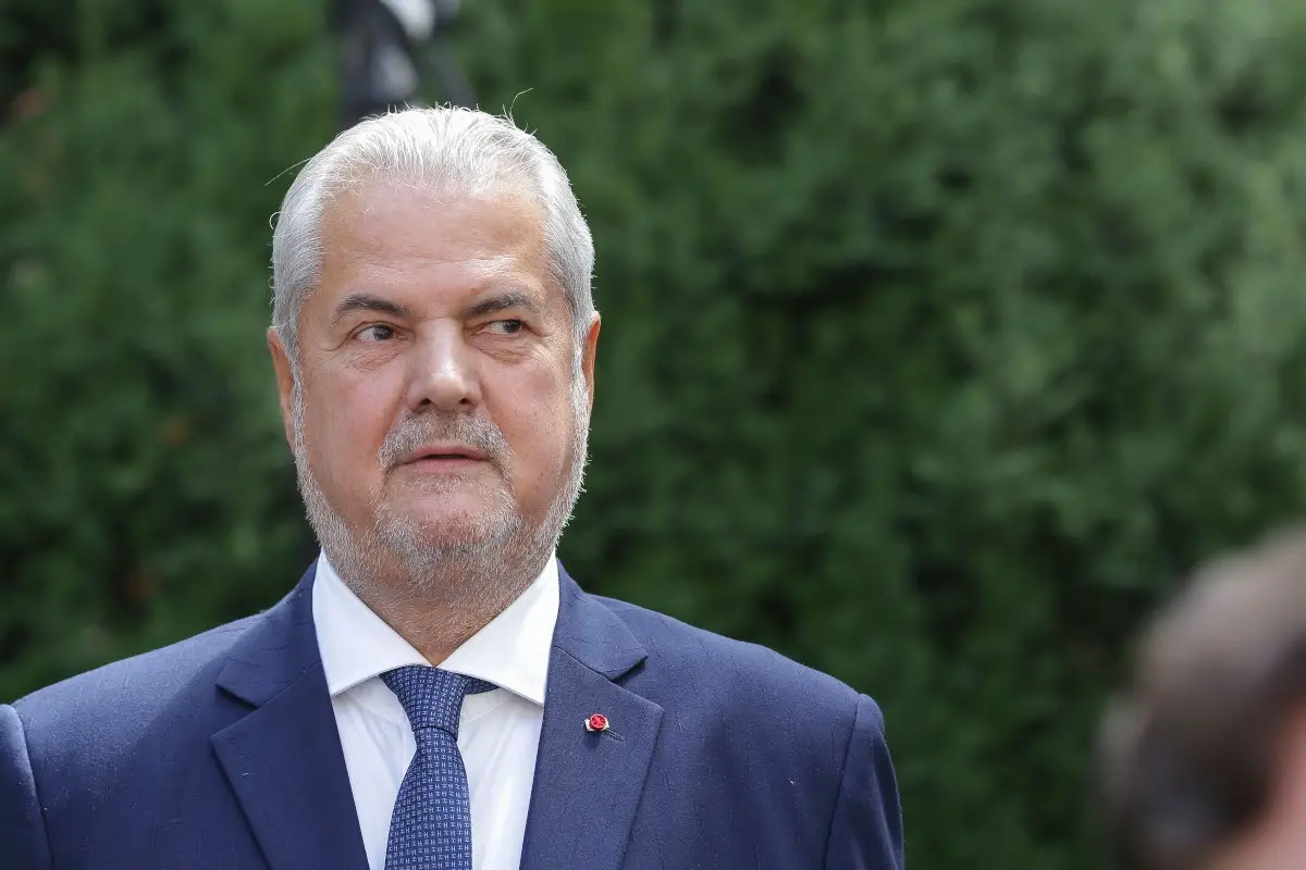 Guvernul pregătește o nouă super-agenție pentru apărare: Control politic sau eficiență?