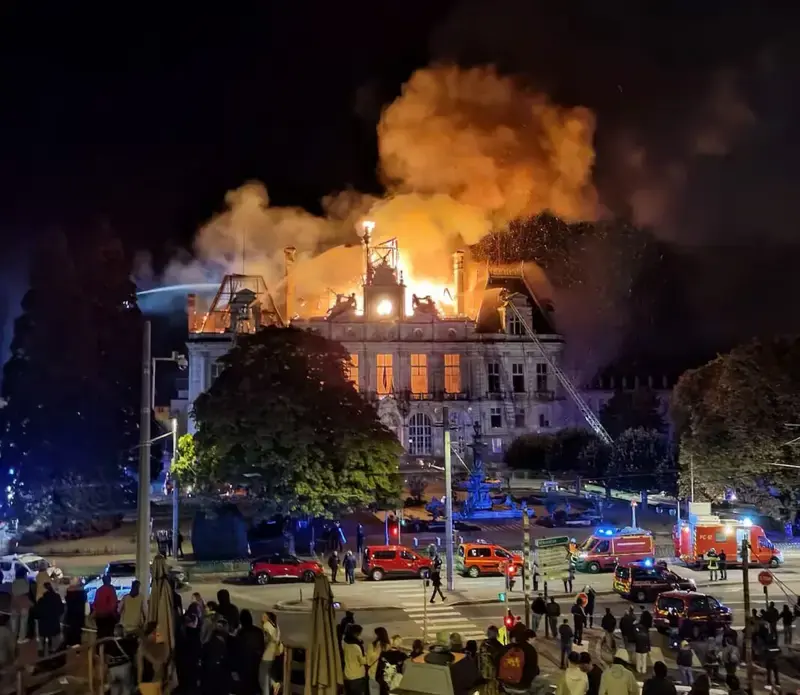 Activist de extremă stânga, arestat pentru incendierea primăriei din orașul francez Limoges