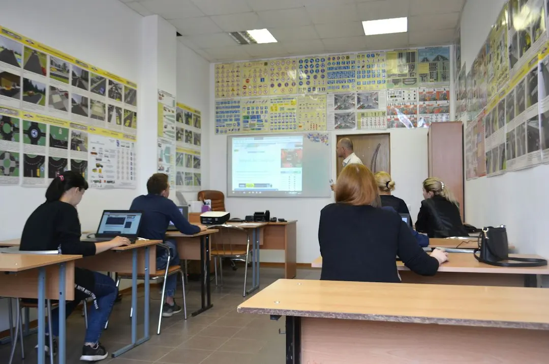 Ministerul Educației lansează standardele naționale pentru evaluarea religiei în clasele I-VIII