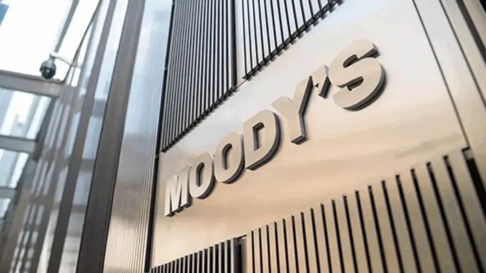 Moody’s avertizează: a treia eșuare de a forma un guvern în România risculește bugetul 2027