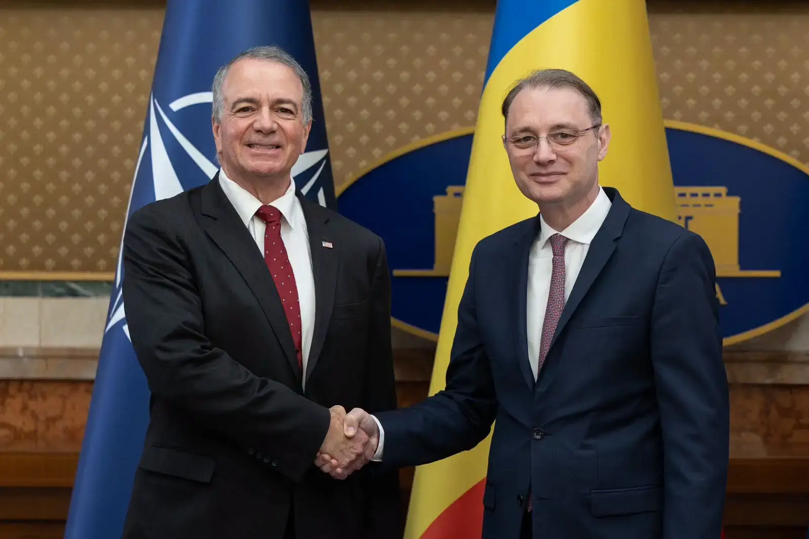 Niculescu și Nirenberg la Victoria: Prioritate pentru alianța cu SUA