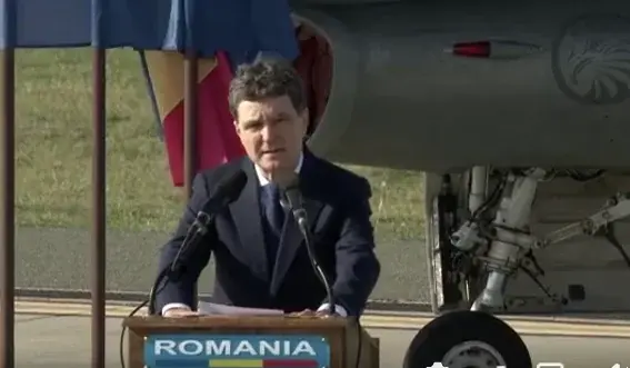 Mesajul lui Nicușor Dan de Ziua Armatei despre riscuri și securitate