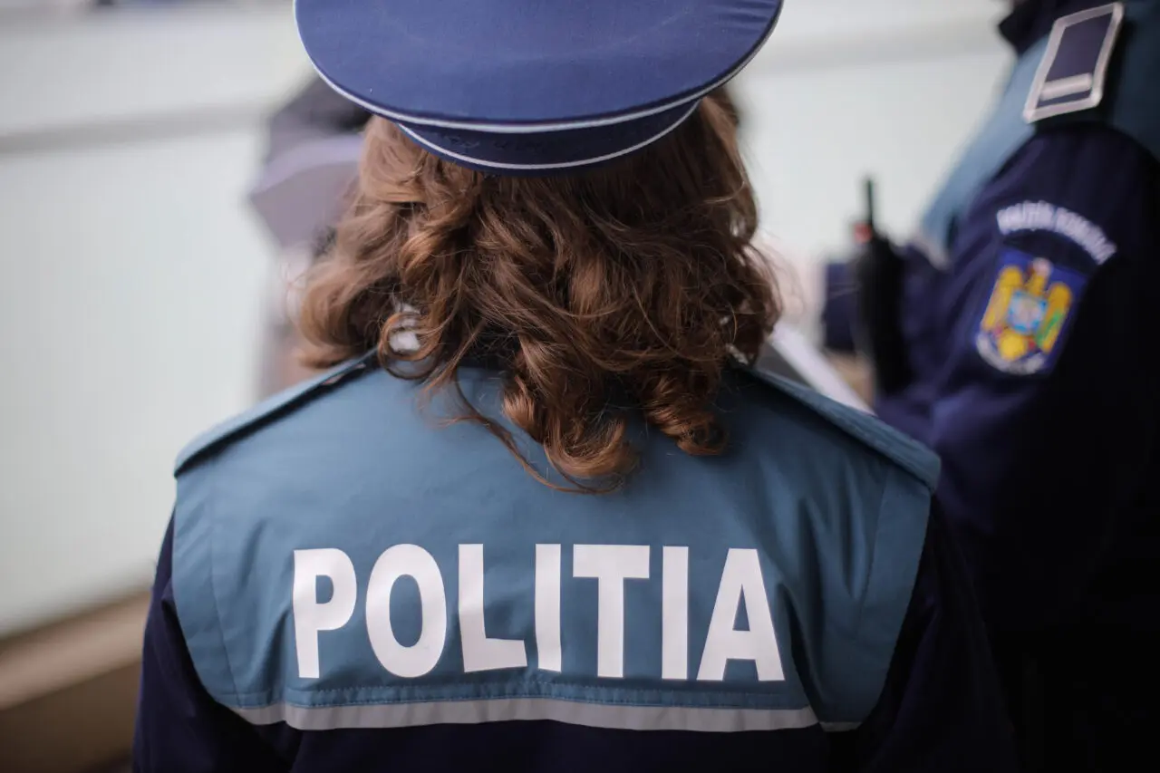 Polițiștii cer Guvernului o ședință de urgență: salarii, pensii și criza de personal