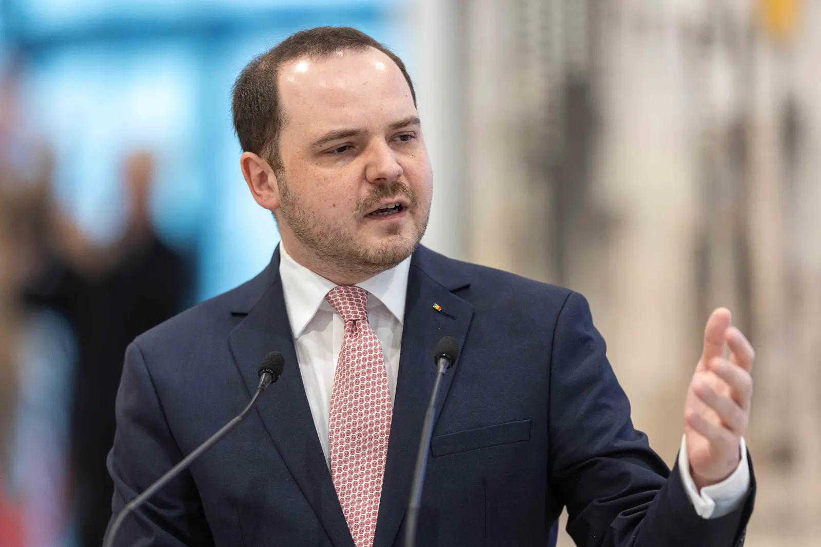 Rogobete răspunde lui Bolojan: subfinanțarea Sănătății e o problemă de incompetență