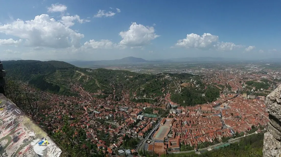 Tunelul prin Tâmpa: legătura între centrul istoric și Răcădău
