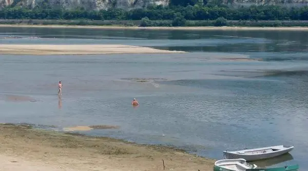 Utilajul chinezesc pentru metroul Belgrad blocat la graniță din cauza Dunării scăzute