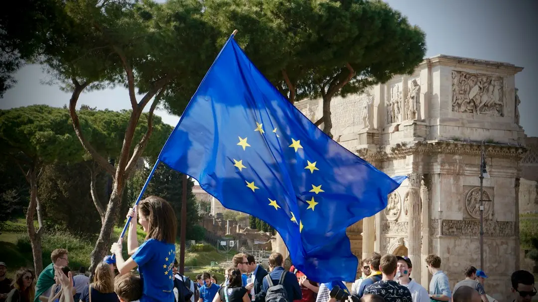 Val de proteste în Europa: Mii de oameni au ieșit în stradă