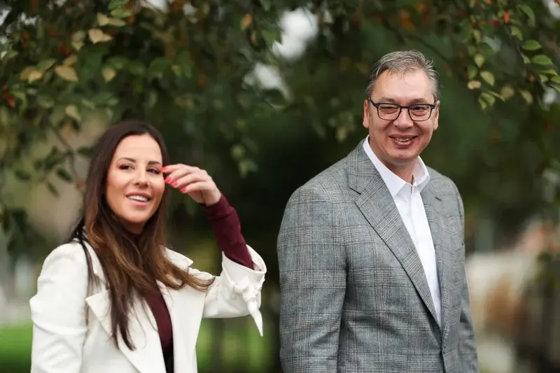 Vučić, o oră și jumătate la coadă pentru votul din Serbia